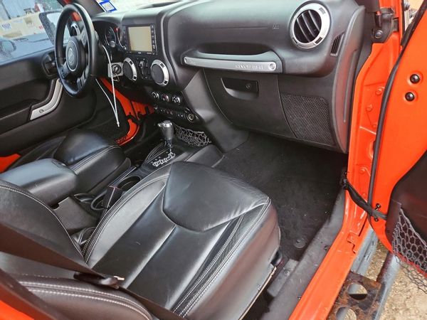 2015 JEEP WRANGLER UNLIMITED Sahara — CKPT