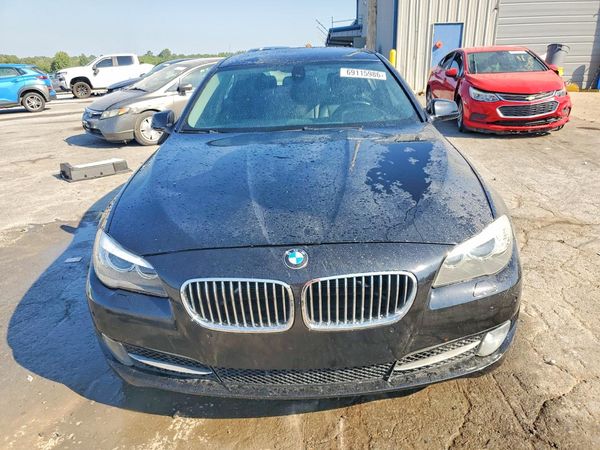 2012 BMW 528