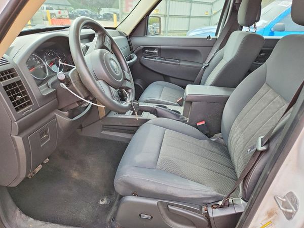 2012 JEEP LIBERTY Sport — DENT