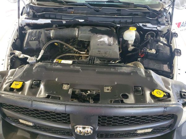 2021 RAM 1500 CLASSIC Tradesman — Engine bay