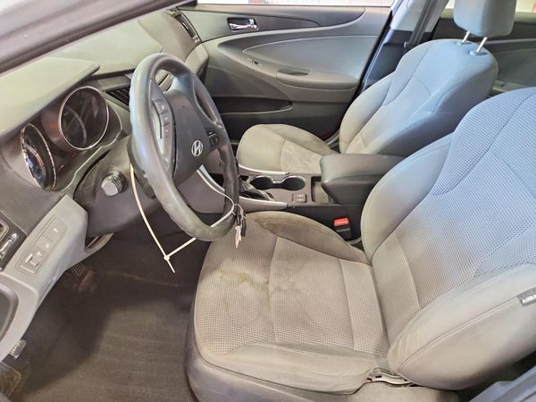 2014 HYUNDAI SONATA — DENT