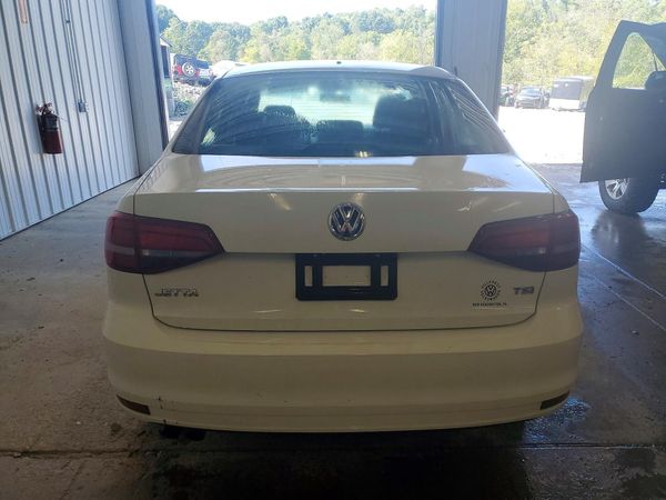 2018 VOLKSWAGEN JETTA S