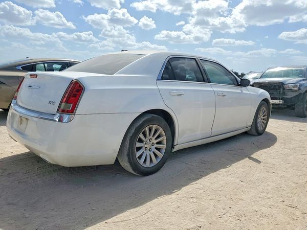 2012 CHRYSLER 300 Base/Limited