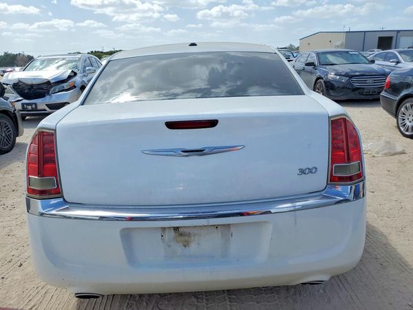 2012 CHRYSLER 300 Base/Limited