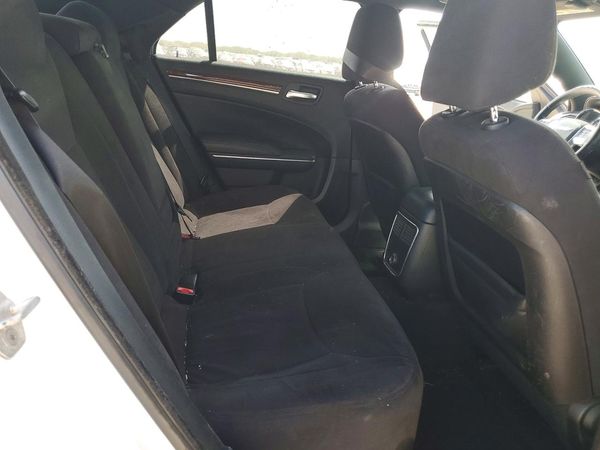 2012 CHRYSLER 300 Base/Limited