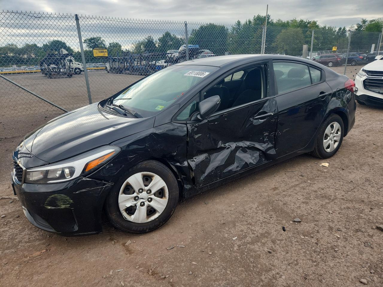 2017 KIA FORTE — Front 3/4