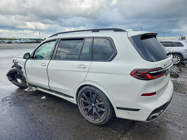 2023 BMW X7 xDrive40i — DSRA