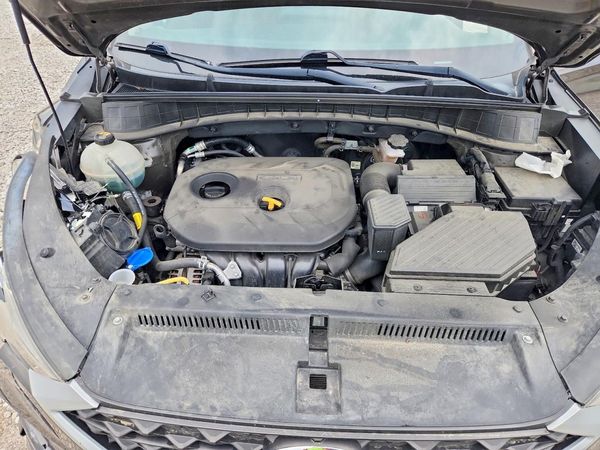 2020 HYUNDAI TUCSON — Engine bay