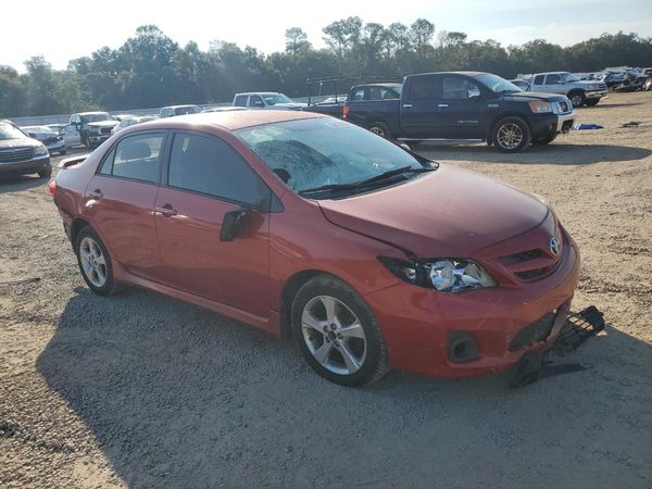 2013 TOYOTA COROLLA