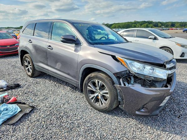 2019 TOYOTA HIGHLANDER LE/LE Plus