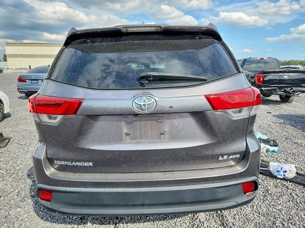 2019 TOYOTA HIGHLANDER LE/LE Plus