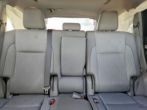 2019 TOYOTA HIGHLANDER LE/LE Plus
