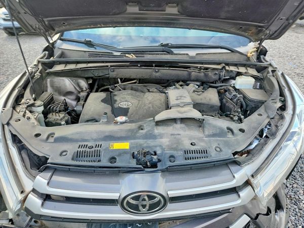 2019 TOYOTA HIGHLANDER LE/LE Plus