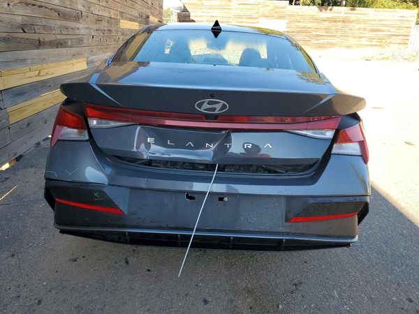 2024 HYUNDAI ELANTRA SEL — DIRR