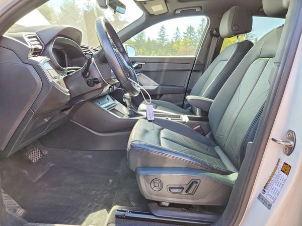 2022 AUDI Q3 quattro Premium — DENT
