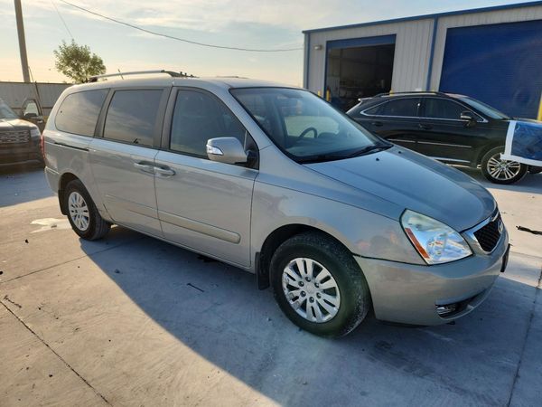 2014 KIA SEDONA — Passenger 3/4