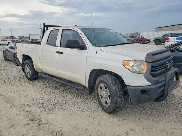 2017 TOYOTA TUNDRA SR/SR5 — Passenger 3/4