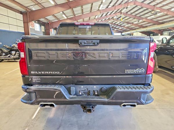 2022 CHEVROLET SILVERADO High Country