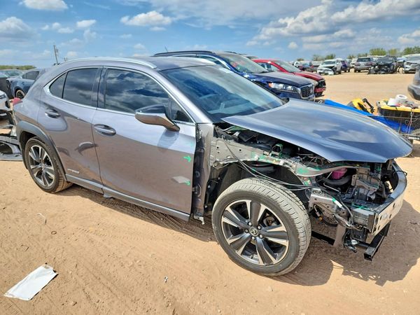 2021 LEXUS UX — Passenger 3/4