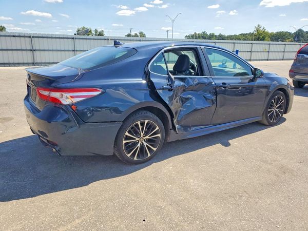 2020 TOYOTA CAMRY