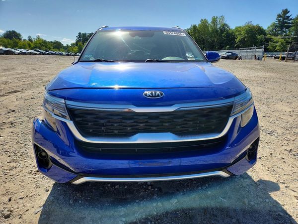 2021 KIA SELTOS S