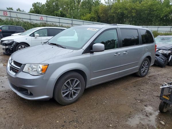 2017 DODGE GRAND CARAVAN — DSFA — Front 3/4