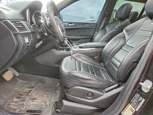 2012 MERCEDES-BENZ ML ML63 AMG 4-MATIC — DENT