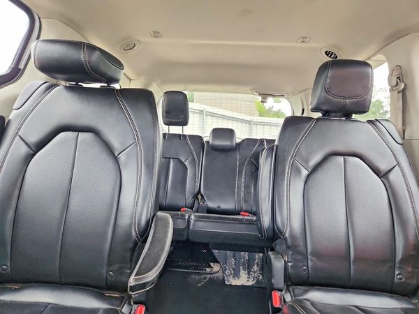 2020 CHRYSLER VOYAGER LXI