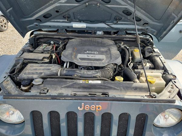 2015 JEEP WRANGLER Sport — Engine bay