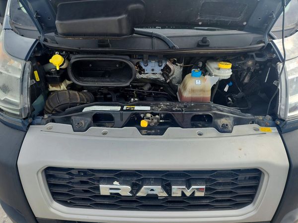 2020 RAM PROMASTER 3500 VF — Engine bay