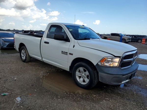 2014 RAM 1500 ST