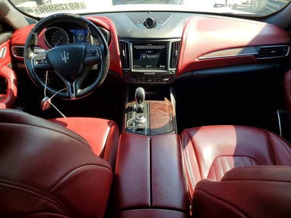 2018 MASERATI LEVANTE Luxury — CKPT