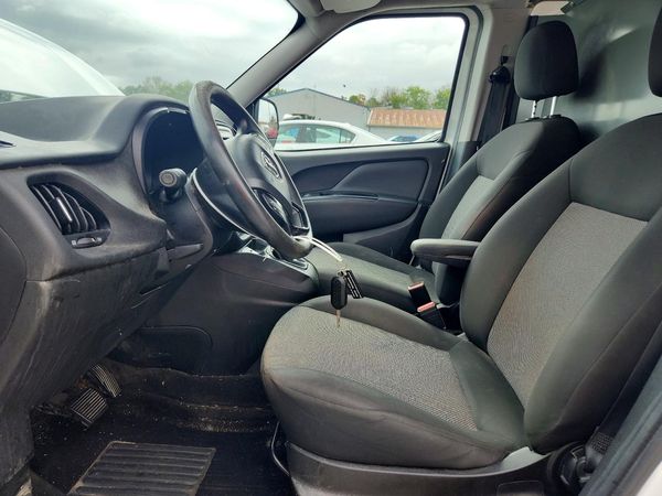 2020 RAM PROMASTER CITY — DENT