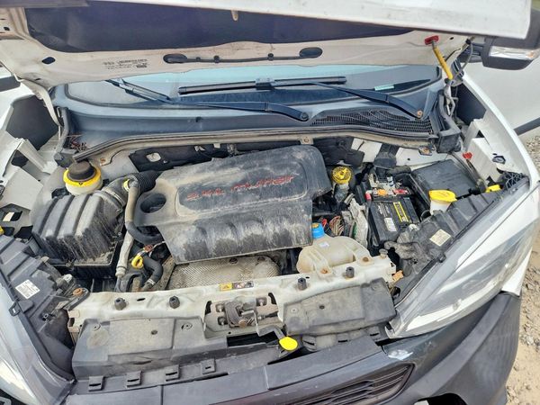 2020 RAM PROMASTER CITY — Engine bay