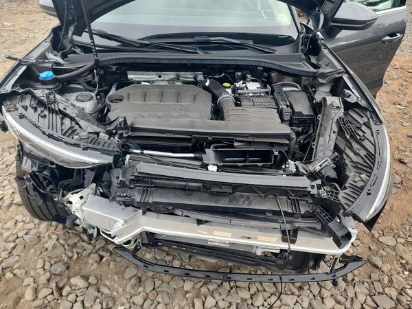 2026 AUDI Q3 — Engine bay