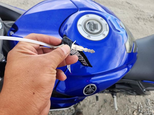 2016 YAMAHA YZFR6 — KEYF