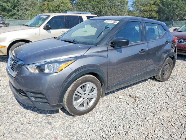 2020 NISSAN KICKS — Front 3/4