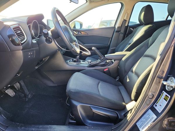 2015 MAZDA 3 Touring/GS
