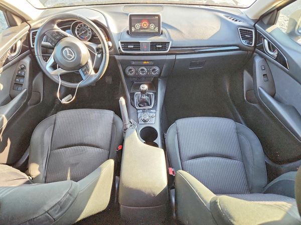 2015 MAZDA 3 Touring/GS