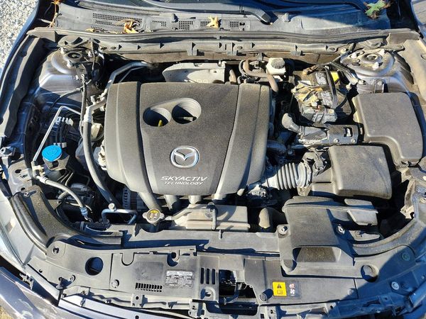 2015 MAZDA 3 Touring/GS
