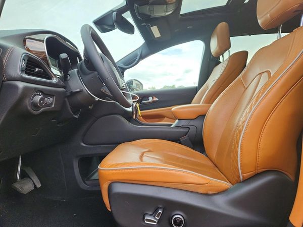 2023 CHRYSLER PACIFICA Pinnacle