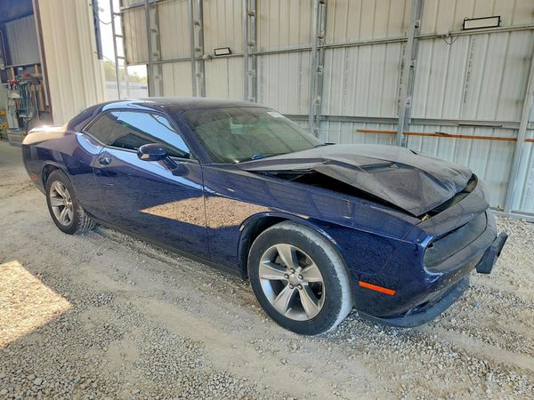 2016 DODGE CHALLENGER SXT