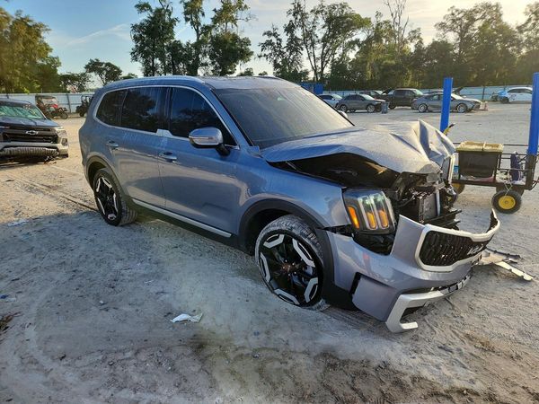 2025 KIA TELLURIDE EX, EX X-LINE, EX X-PRO — Passenger 3/4