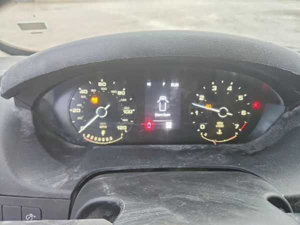 2025 RAM PROMASTER 2500 — LOOS