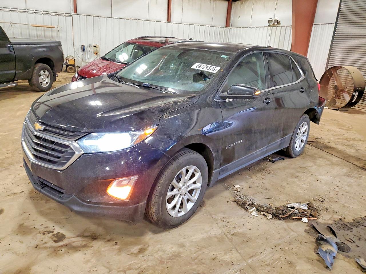 2018 CHEVROLET EQUINOX LT (1LT) — Front 3/4