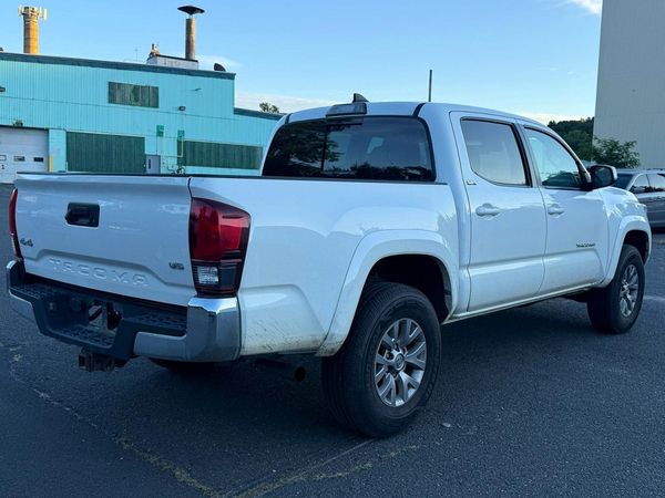 2018 TOYOTA TACOMA