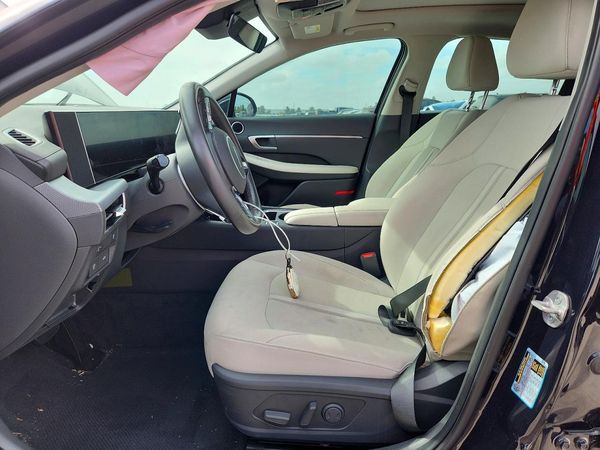 2024 HYUNDAI SONATA SEL w/ Convenience Pkg — DENT