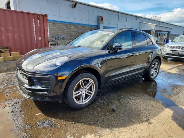2025 PORSCHE MACAN — DSFA — Front 3/4