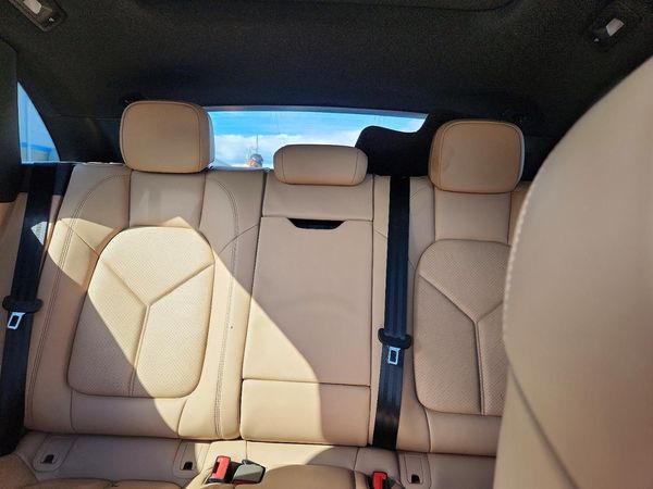 2025 PORSCHE MACAN Macan, Macan T — SUVN