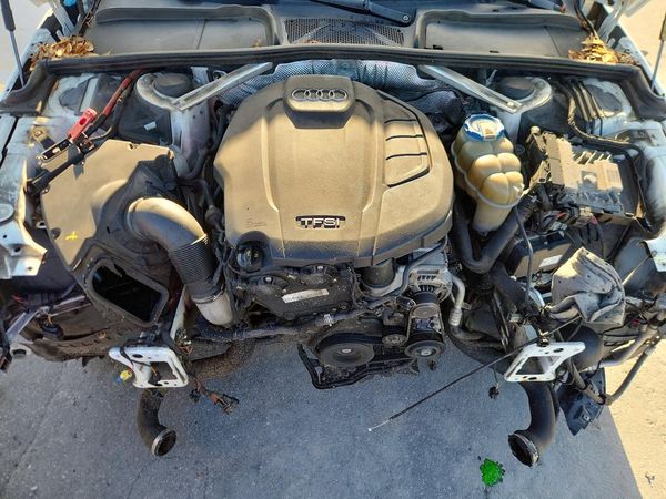 2017 AUDI A4 quattro Premium — Engine bay